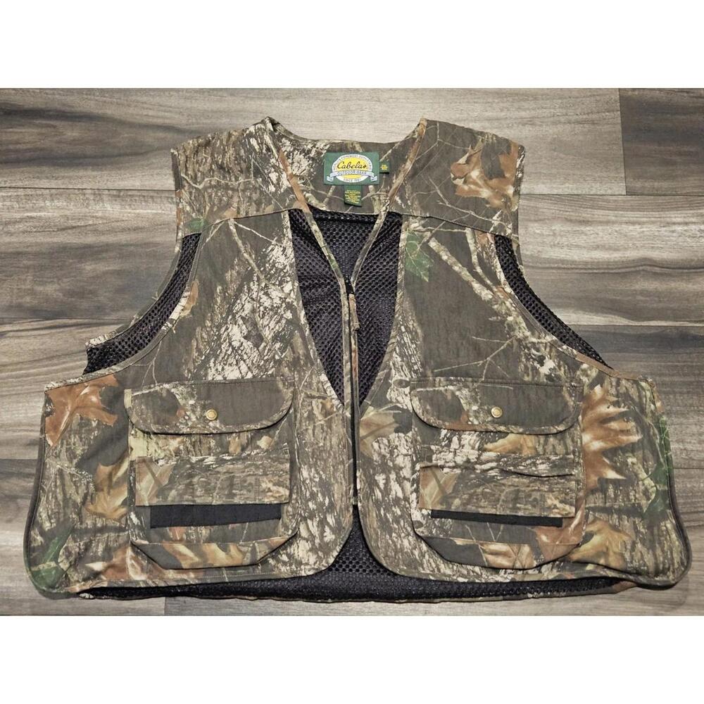 Cabela's  Men's Mossy Oak Camouflage Hunting Fishing Vest Size 2XL